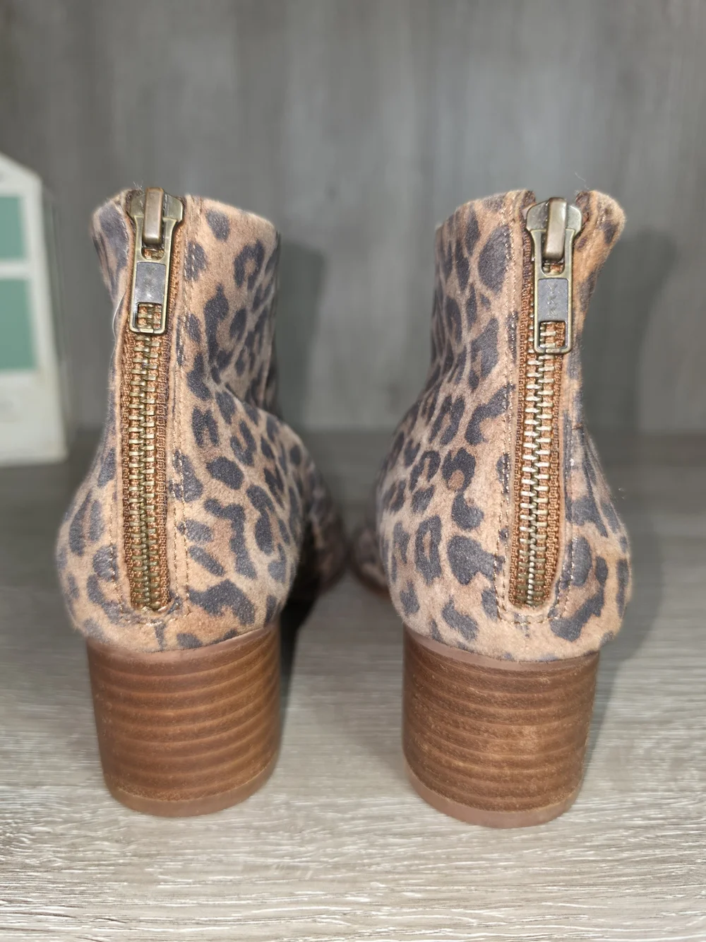 Seychelles Brown & Black Suede Leopard Print Ankle Boots Zip-Up Womens Size 6